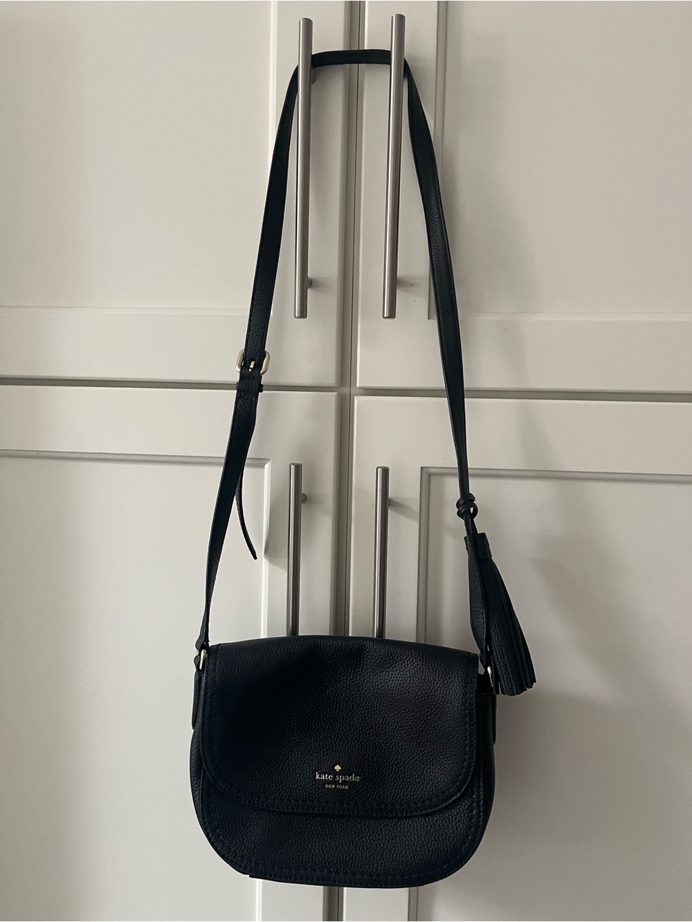 kate spade black pebbled leather crossbody with tassel - Picture 2 of 4